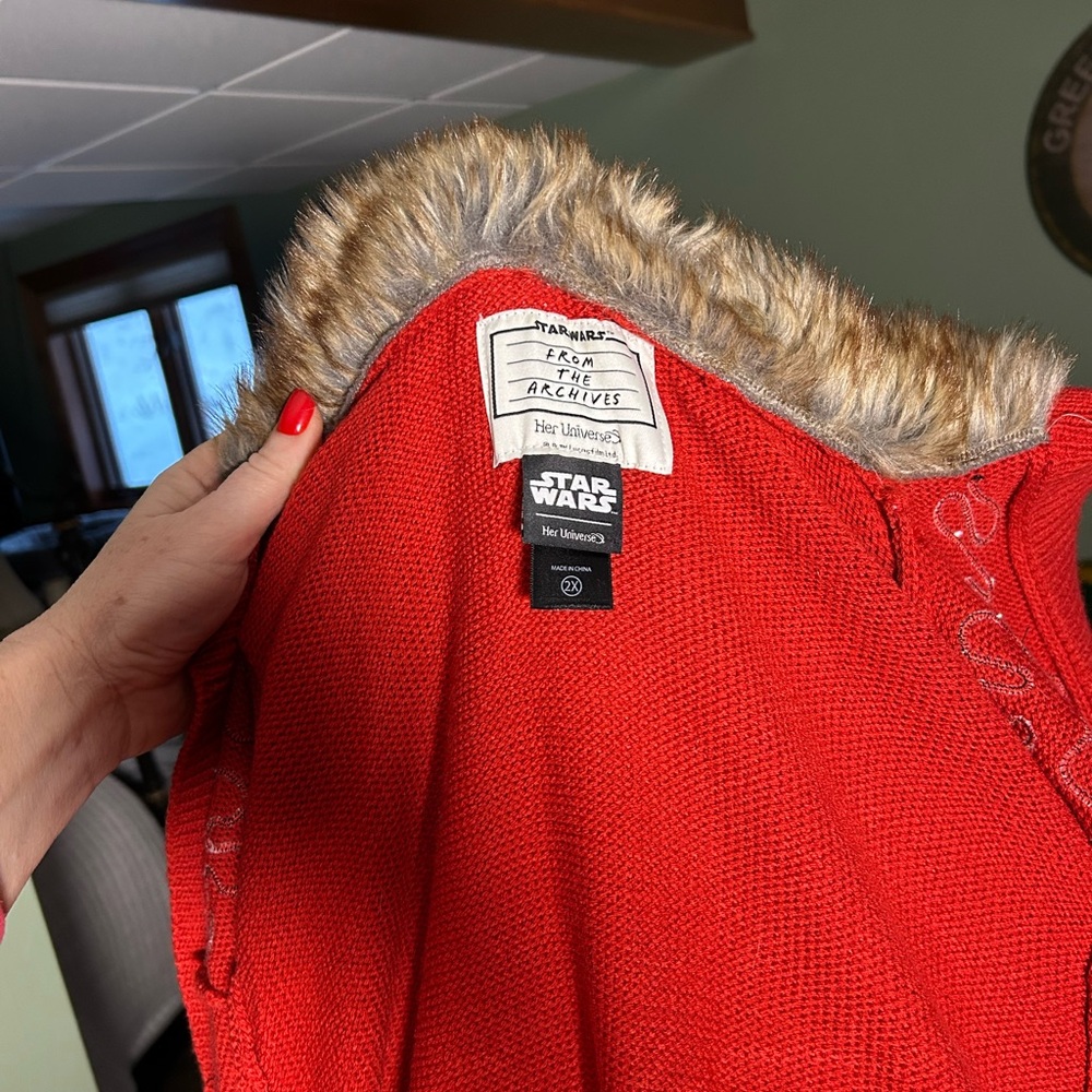 Star Wars Her Universe Queen Amidala Red Open-Front Cardigan - Picture 8 of 9